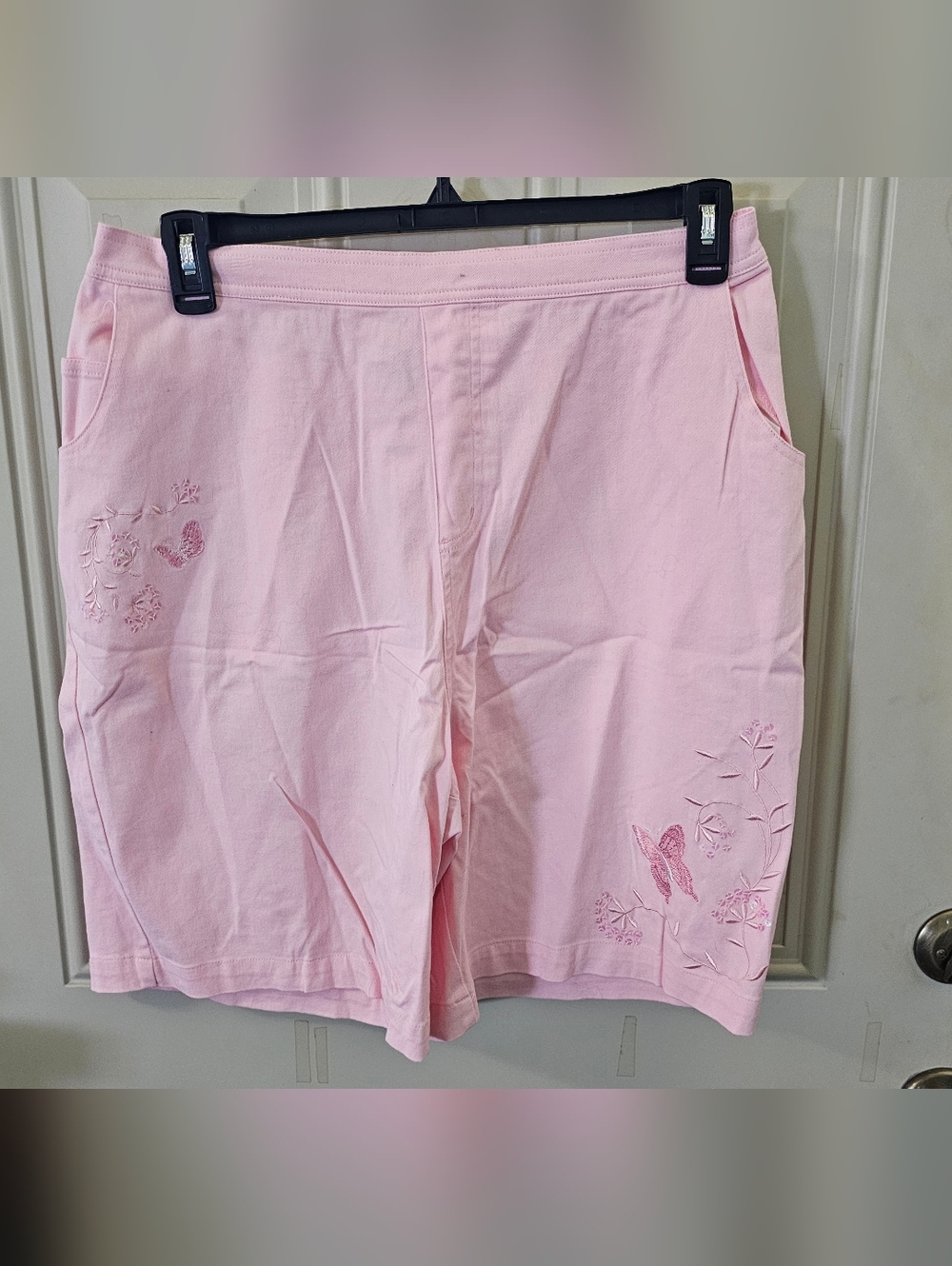 Quacker Factory Pink Embroidered Butterfly Shorts XL New Pull on